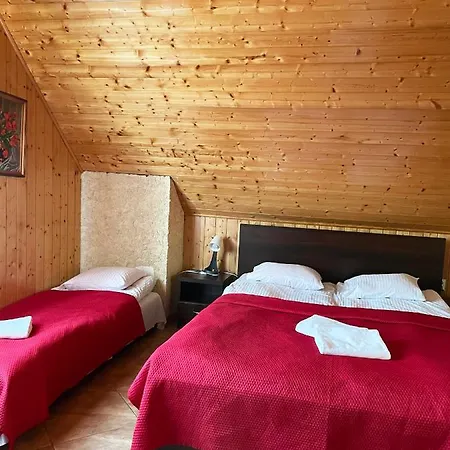 ホリデーパーク Osrodek Wczasowy レバ