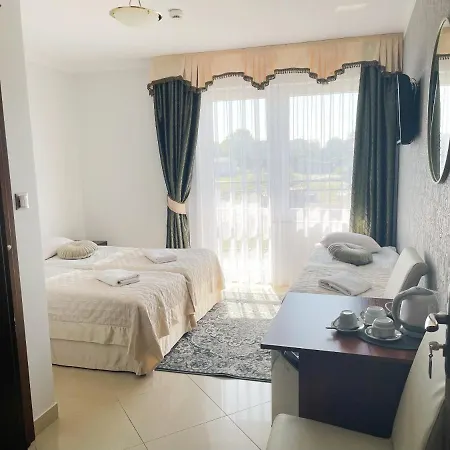 Osrodek Wczasowy ホリデーパーク レバ