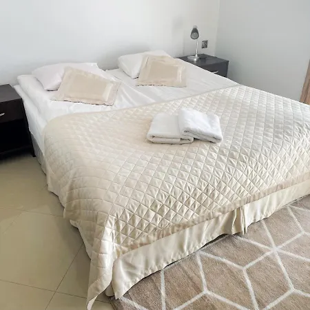 Osrodek Wczasowy レバ