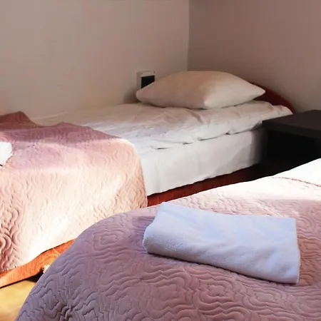 Osrodek Wczasowy レバ